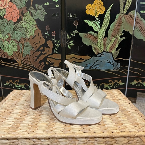 Temptation heels - Picture 1 of 3